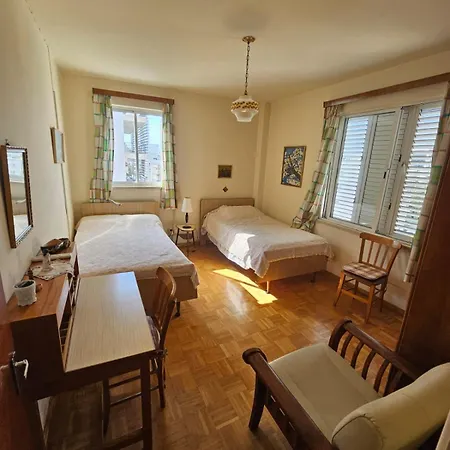 Beautiful In Center Of With Views Apartament Nikozja