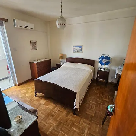 Apartment Beautiful In Center Of With Views *